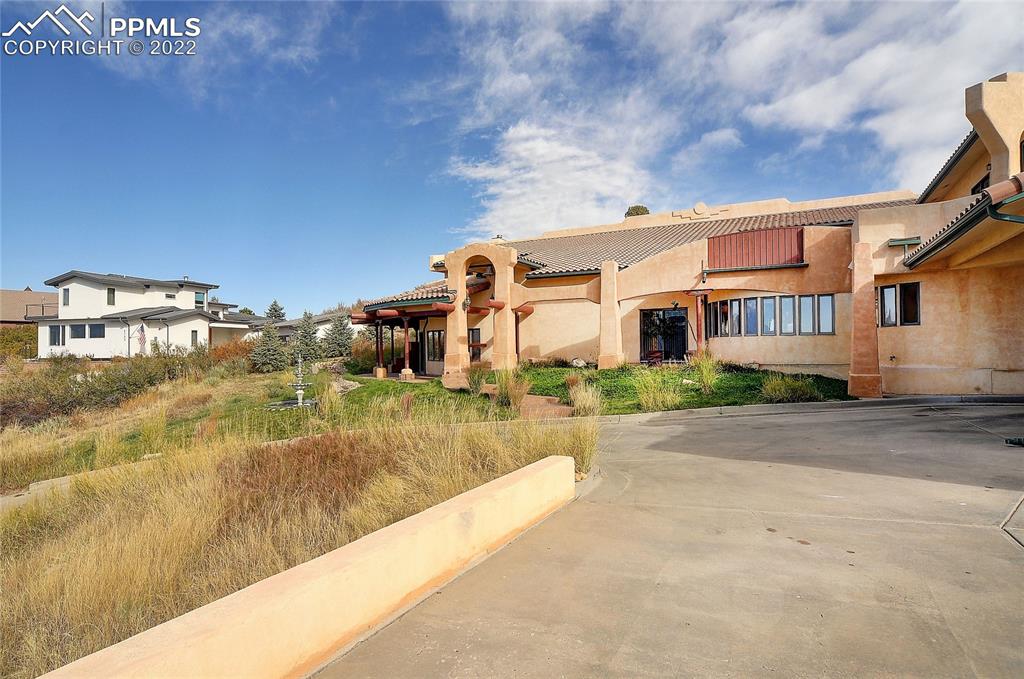 Listing 7608990, Image 2 of 37