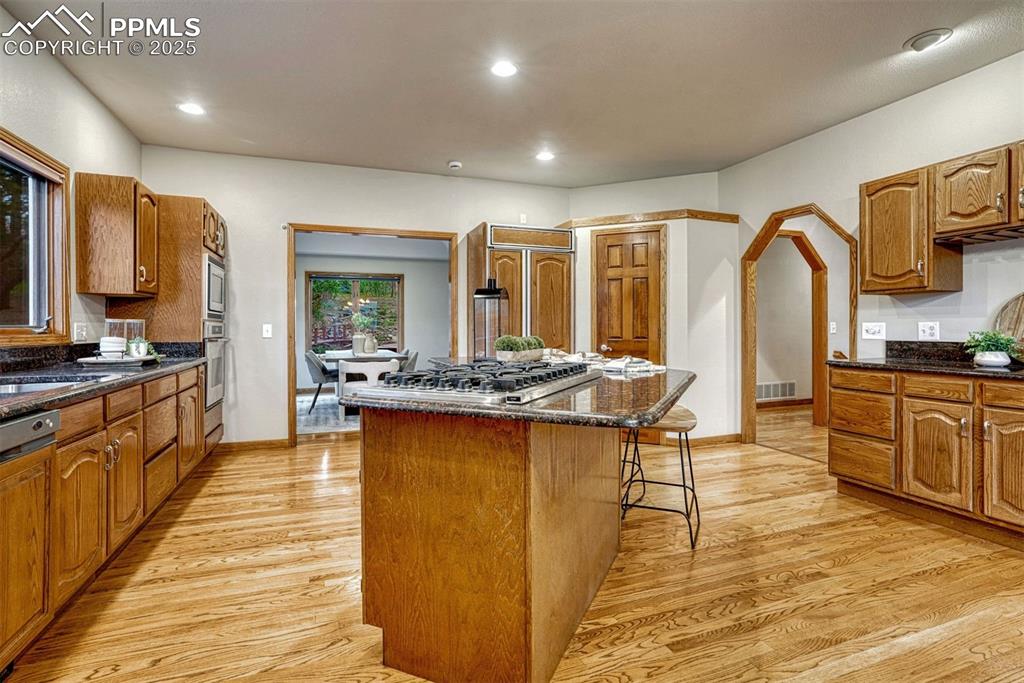 Image 11 of 38: Kitchen