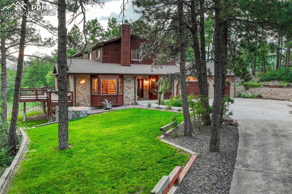 Image 23 of 38: Front of Structure