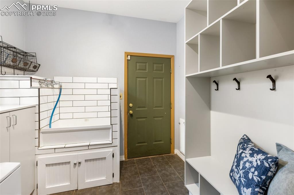 Image 18 of 50: Mud Room