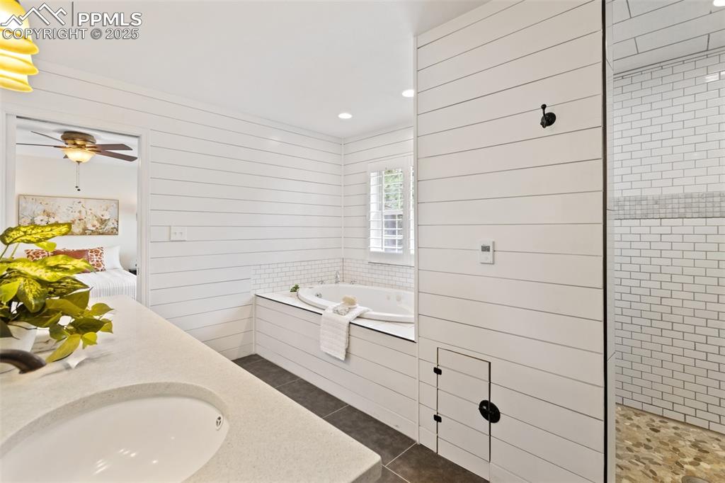 Image 23 of 50: Master Bathroom