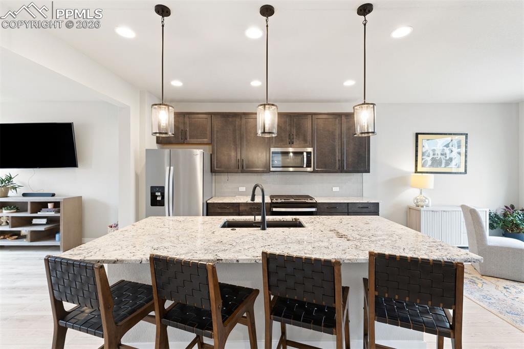 Image 3 of 32: Kitchen