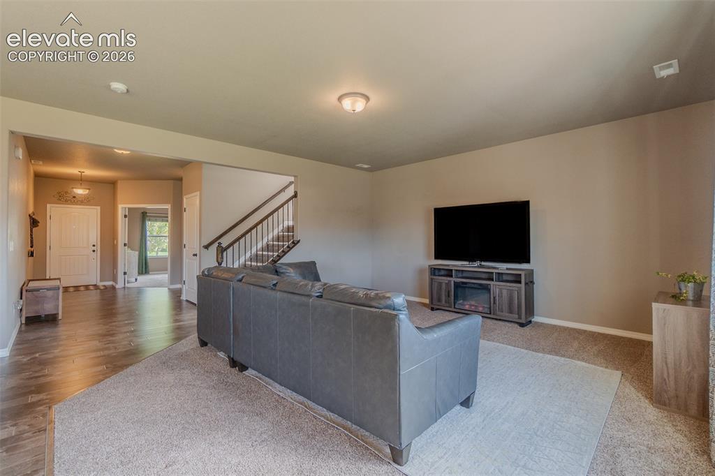 Image 11 of 45: Living Room