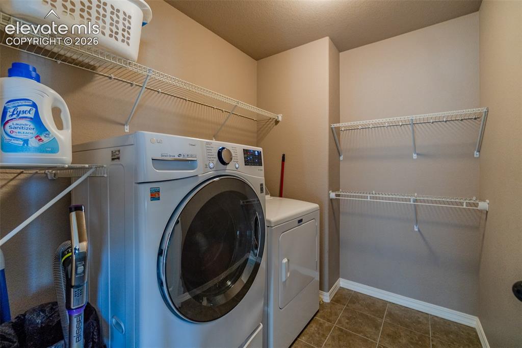 Image 35 of 45: Laundry