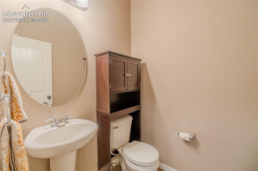 Image 9 of 45: Bathroom