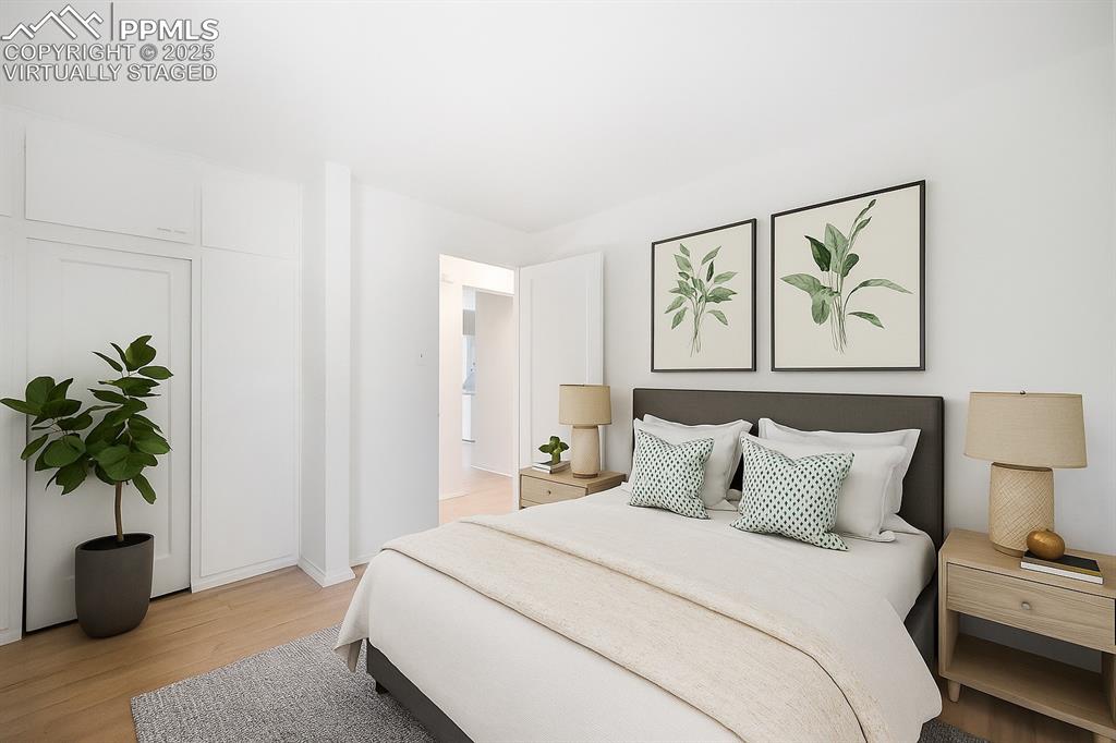 Image 27 of 50: Virtually Staged