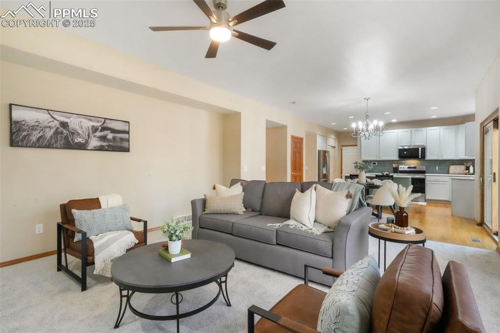 Image 16 of 50: Living Room