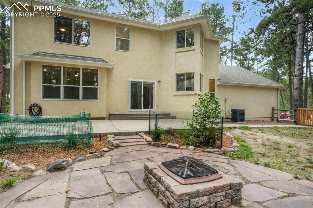 Image 45 of 50: Back of Structure