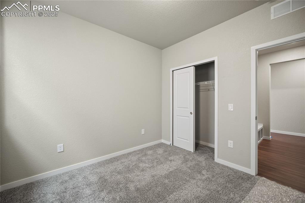 Image 11 of 34: Bedroom