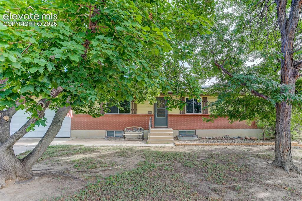 Image 26 of 26: Oversized 2-car garage