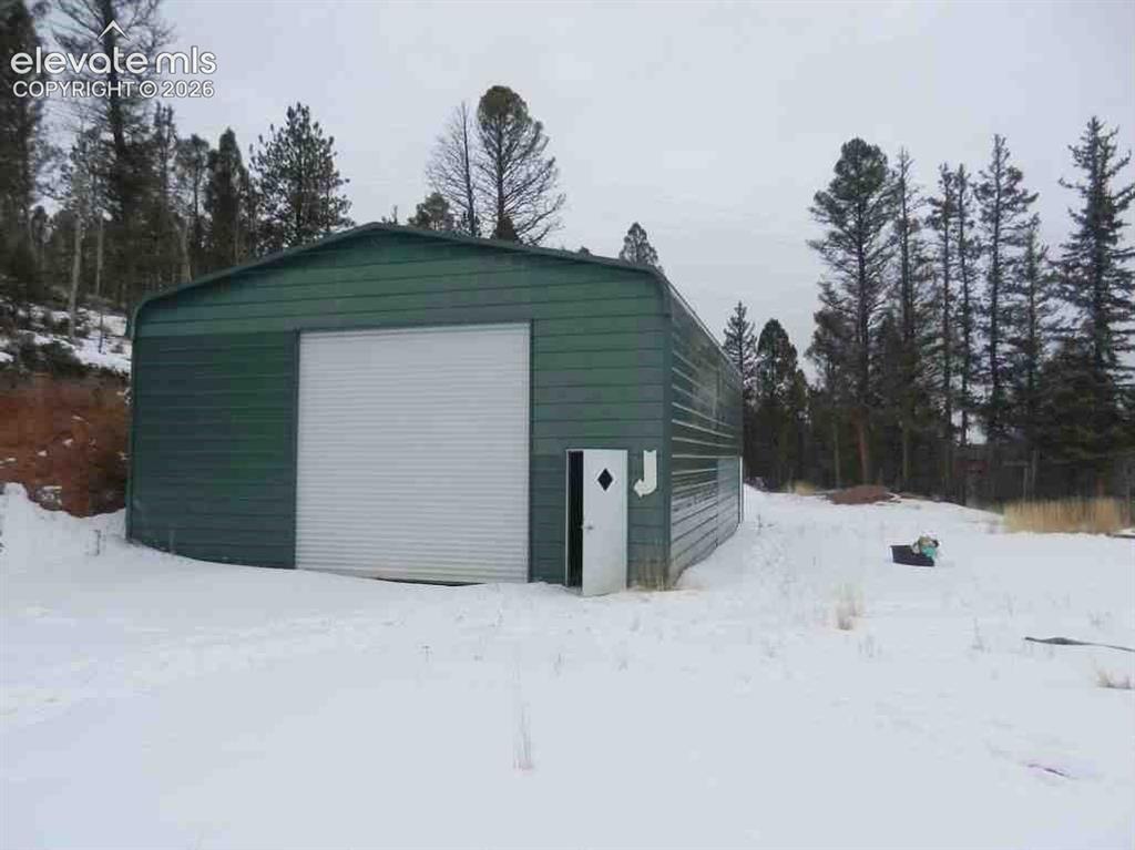 Image 28 of 32: Garage/ Workshop 28x39