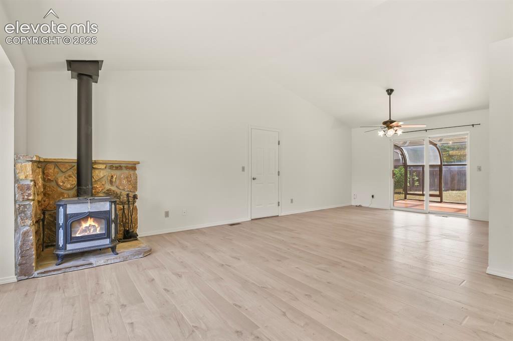 Image 9 of 40: Living Room