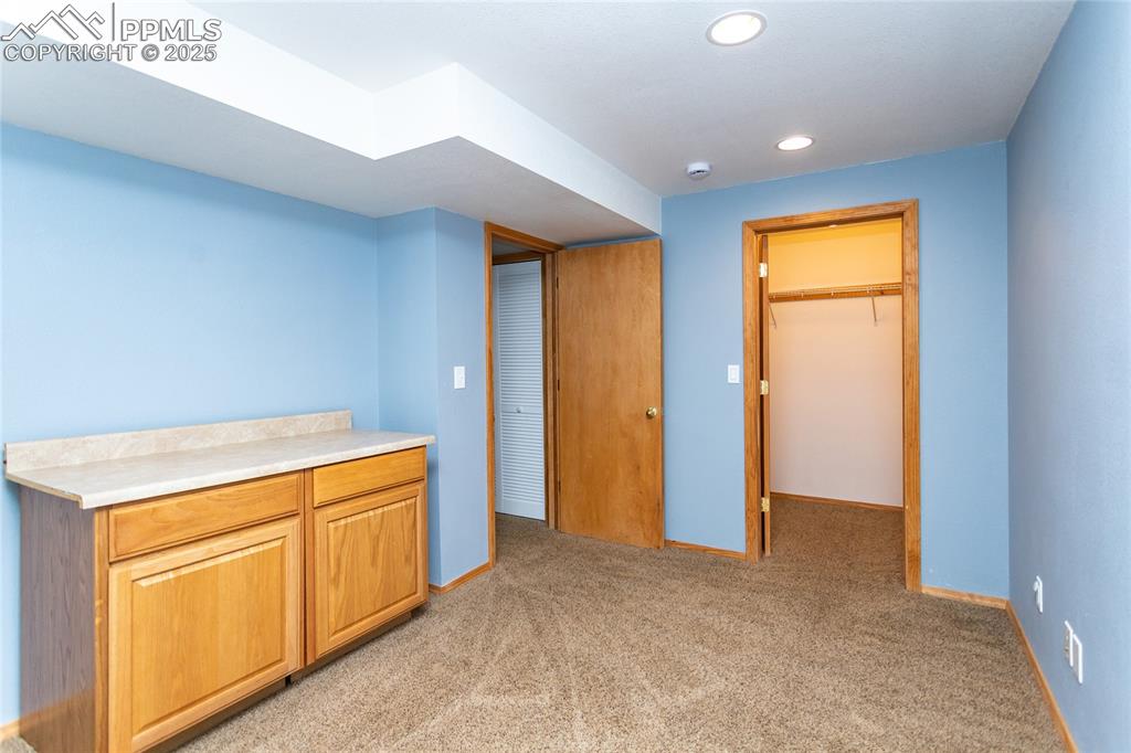 Image 41 of 47: Kitchen