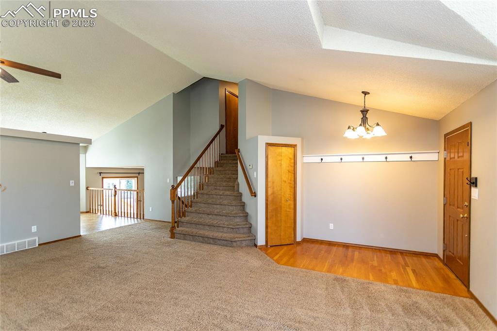 Image 5 of 47: Entry