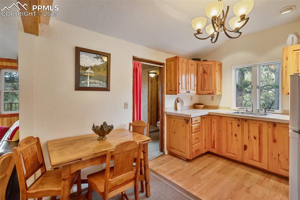 Image 11 of 35: Kitchen
