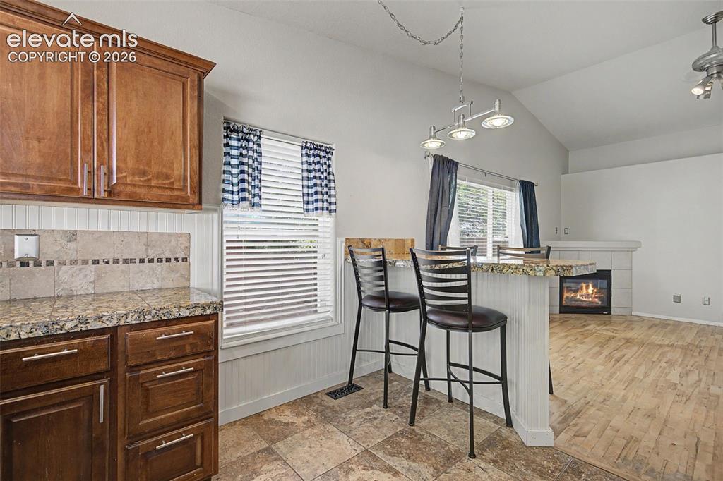Image 11 of 45: Kitchen