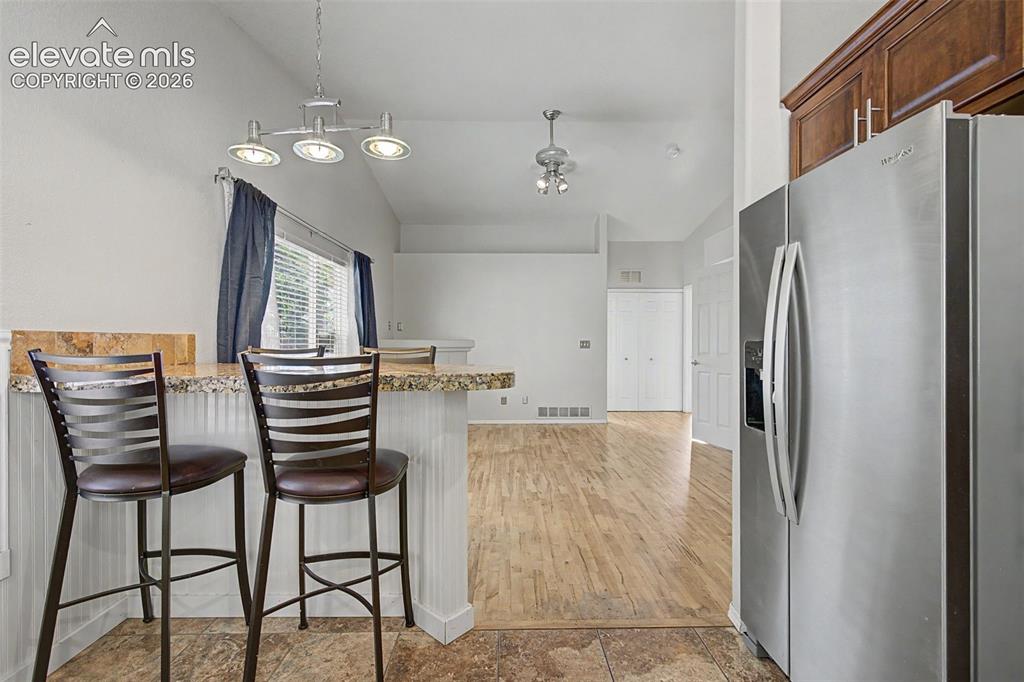 Image 12 of 45: Kitchen