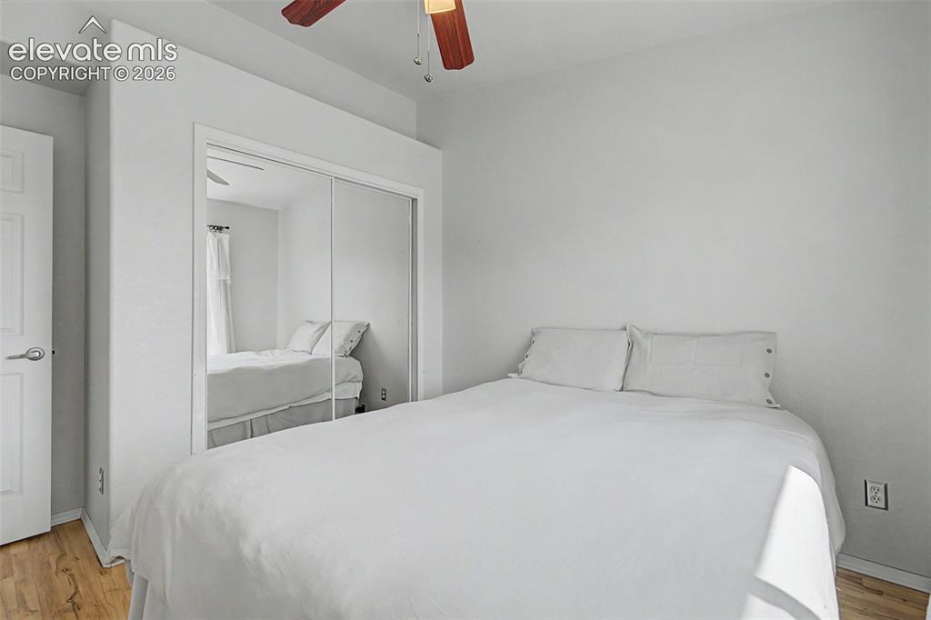 Image 17 of 45: Bedroom