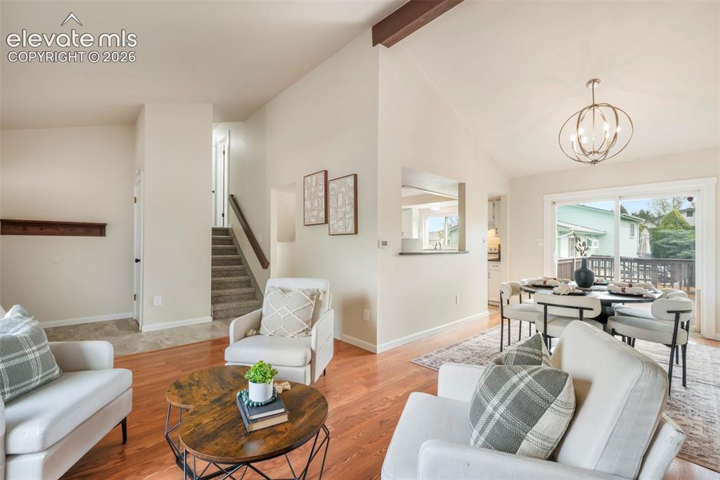 Image 5 of 50: Floor Plan 