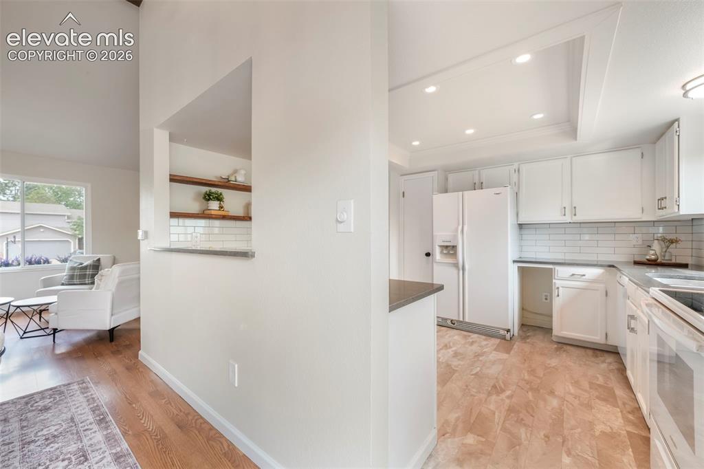 Image 9 of 50: Floor Plan 