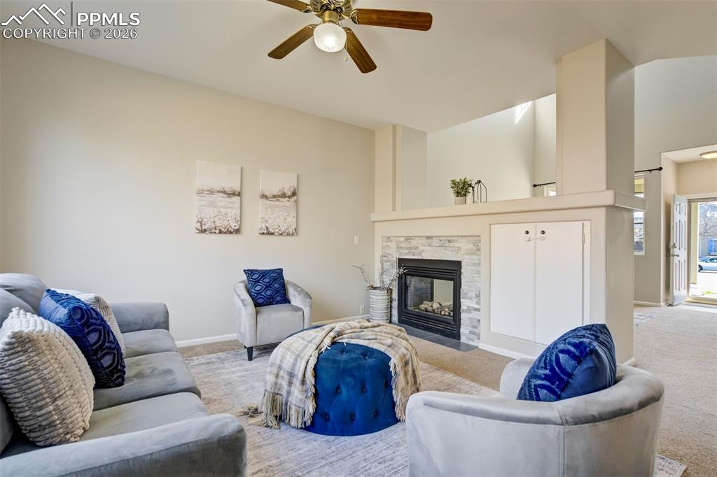 Image 13 of 50: Family Room