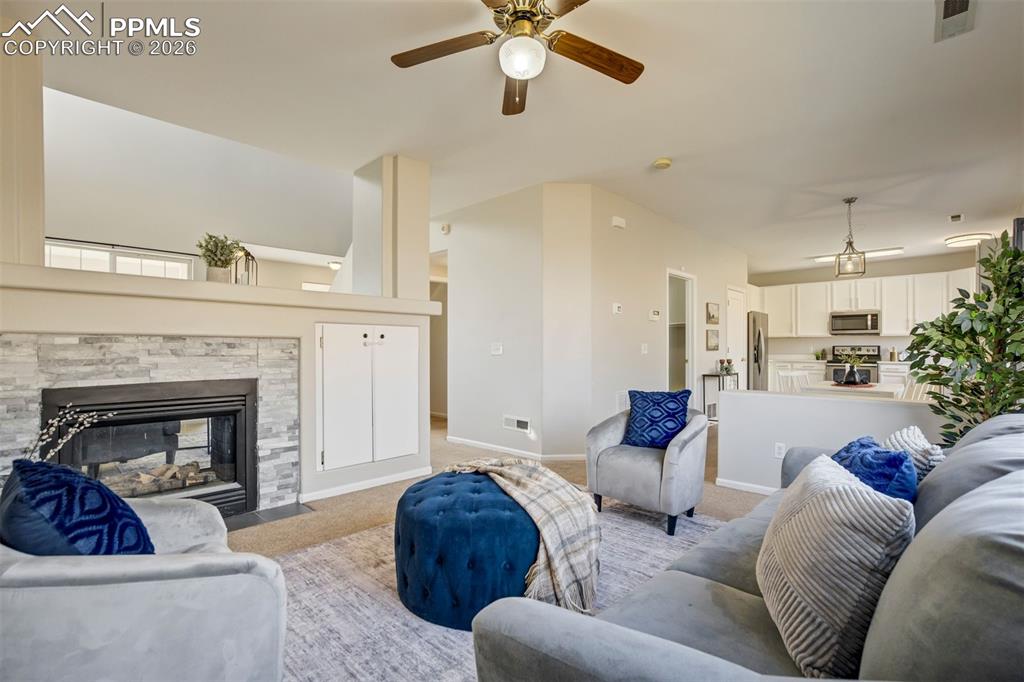 Image 14 of 50: Family Room