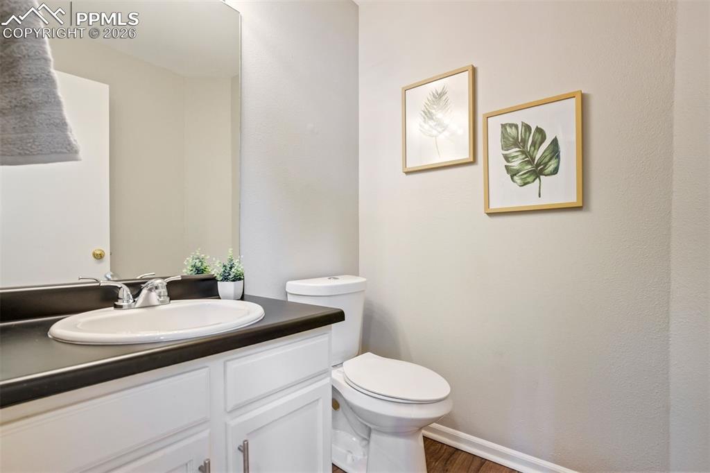 Image 22 of 50: Main Level Half Bath