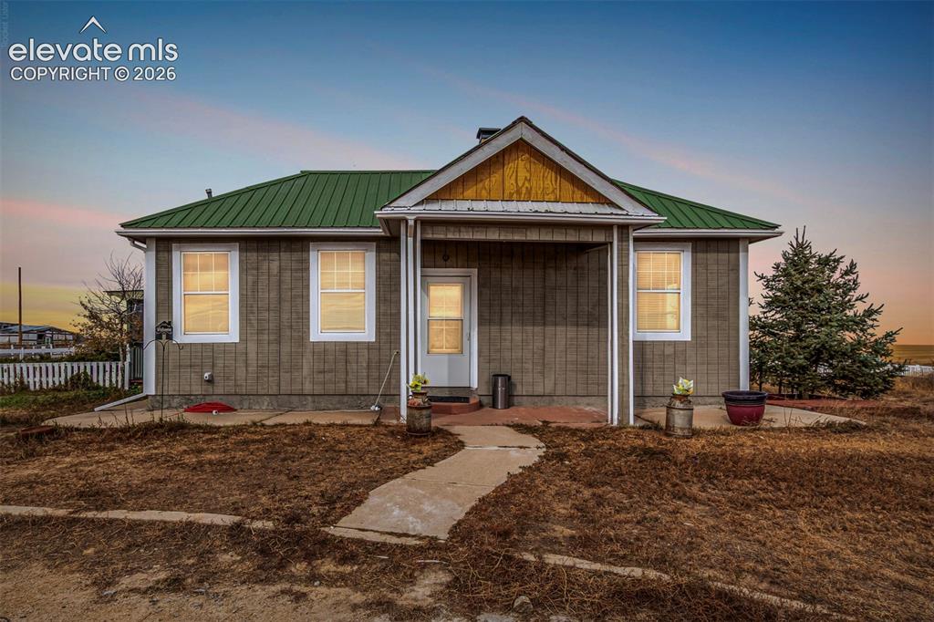 Image 1 of 44: Front of Structure