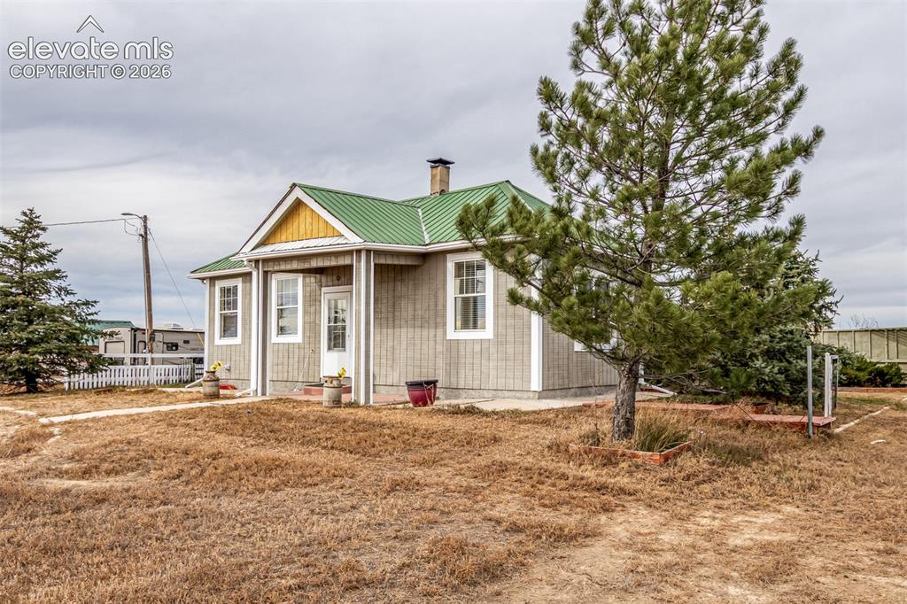 Image 10 of 44: Front of Structure