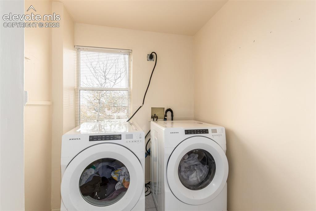 Image 27 of 44: Laundry