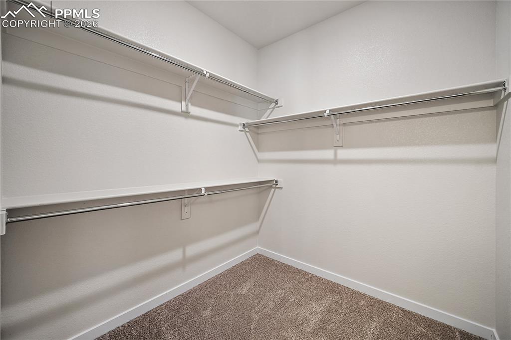 Image 26 of 39: Closet