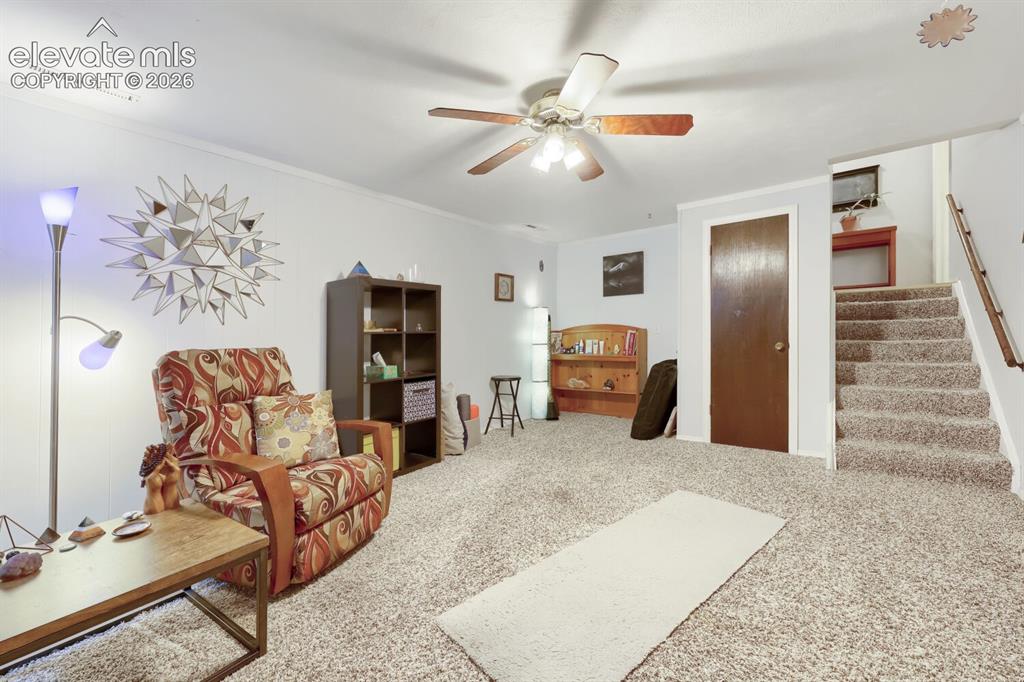 Image 20 of 28: Sitting Room
