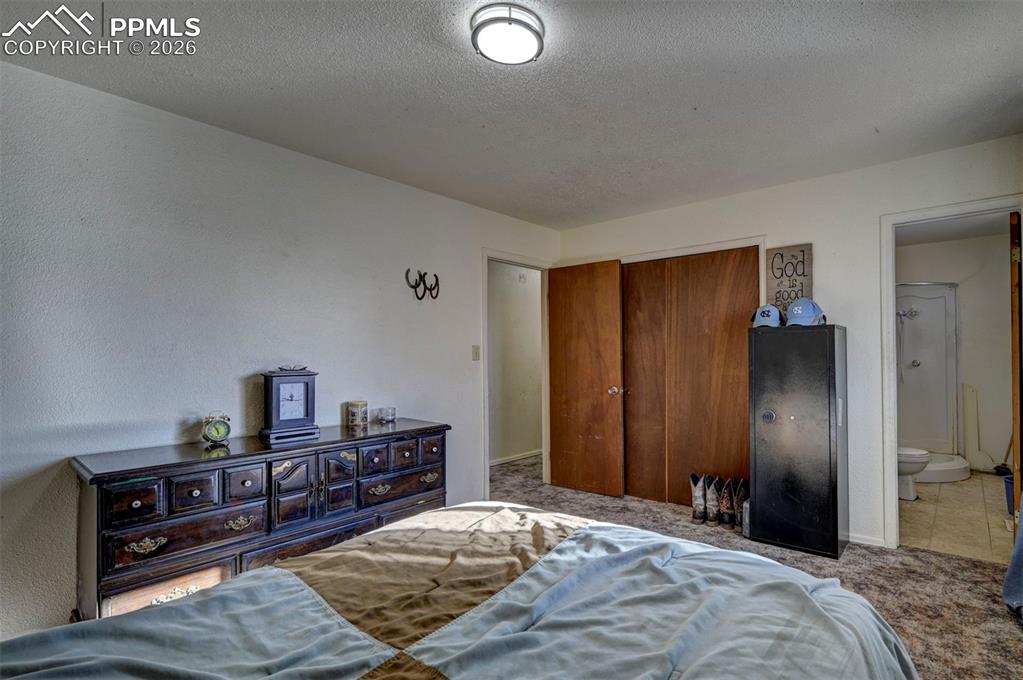 Image 27 of 41: Bedroom