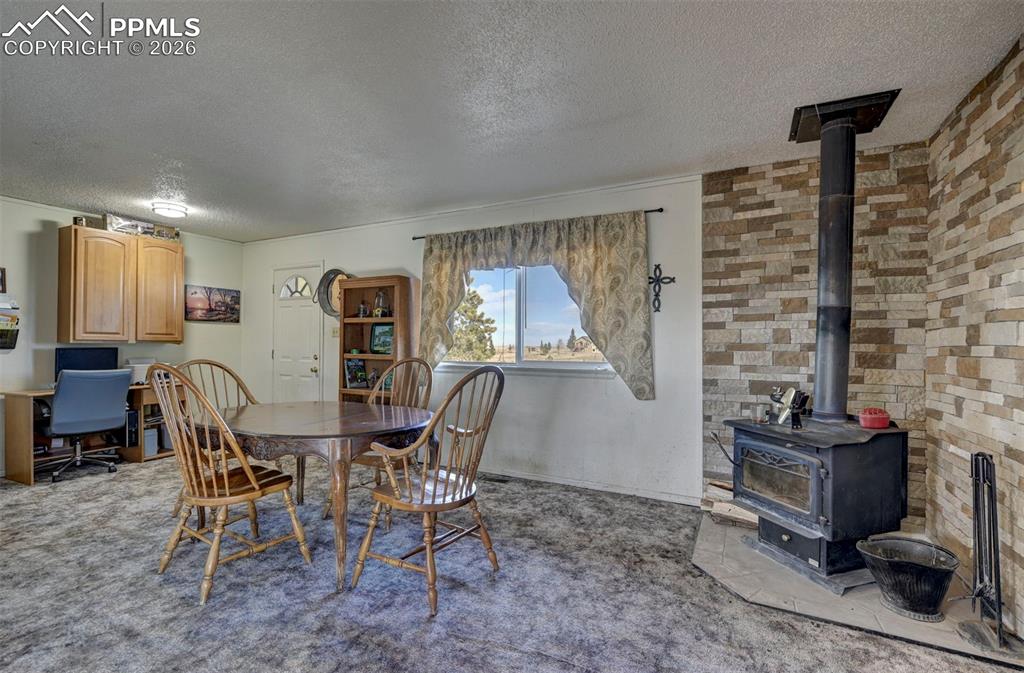 Image 9 of 41: Dining Area