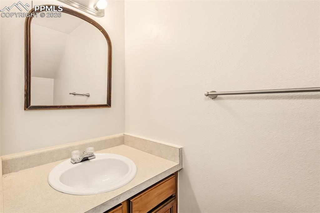 Image 7 of 20: half bath on the main level