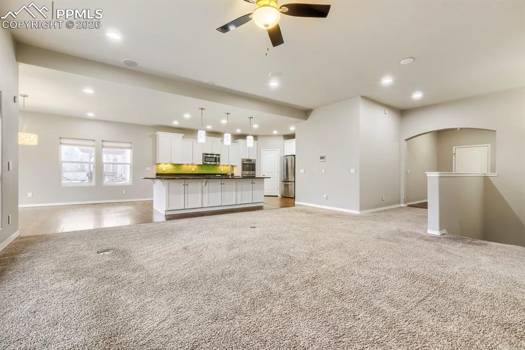 Image 13 of 31: Dining Room