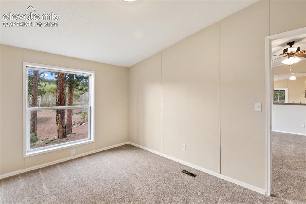 Image 35 of 48: Guest Bedroom