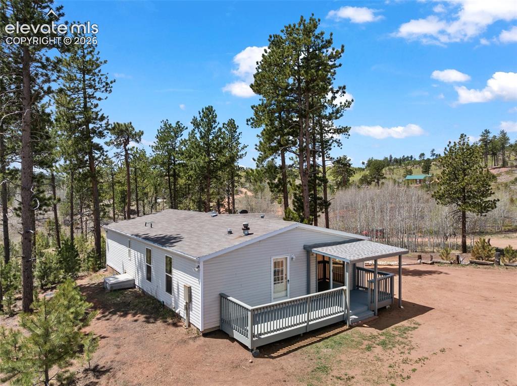 Image 45 of 48: Super cute & super clean, new paint, new LVP, new carpet, rebuilt decks fro