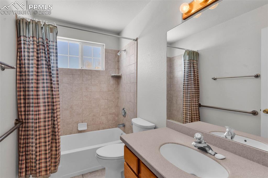 Image 18 of 30: No Description Available