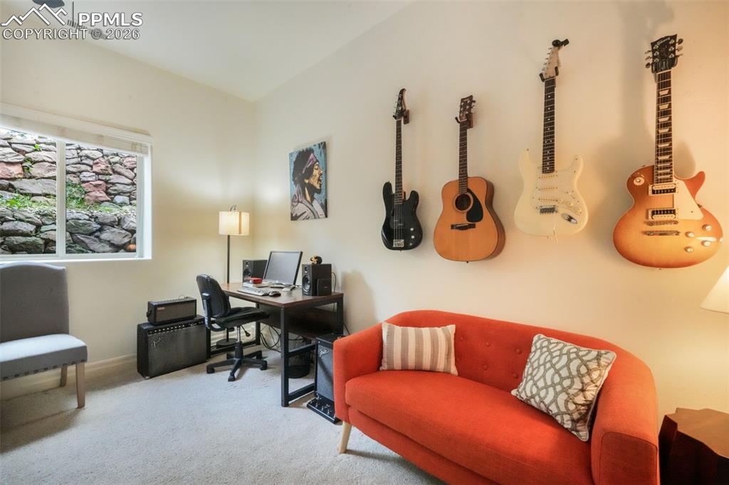 Image 30 of 49: Laundry