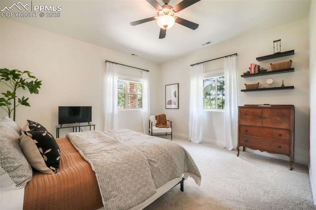 Image 40 of 49: Bedroom