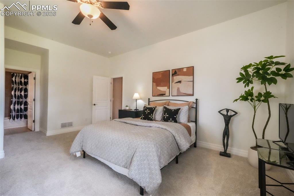 Image 41 of 49: Bedroom