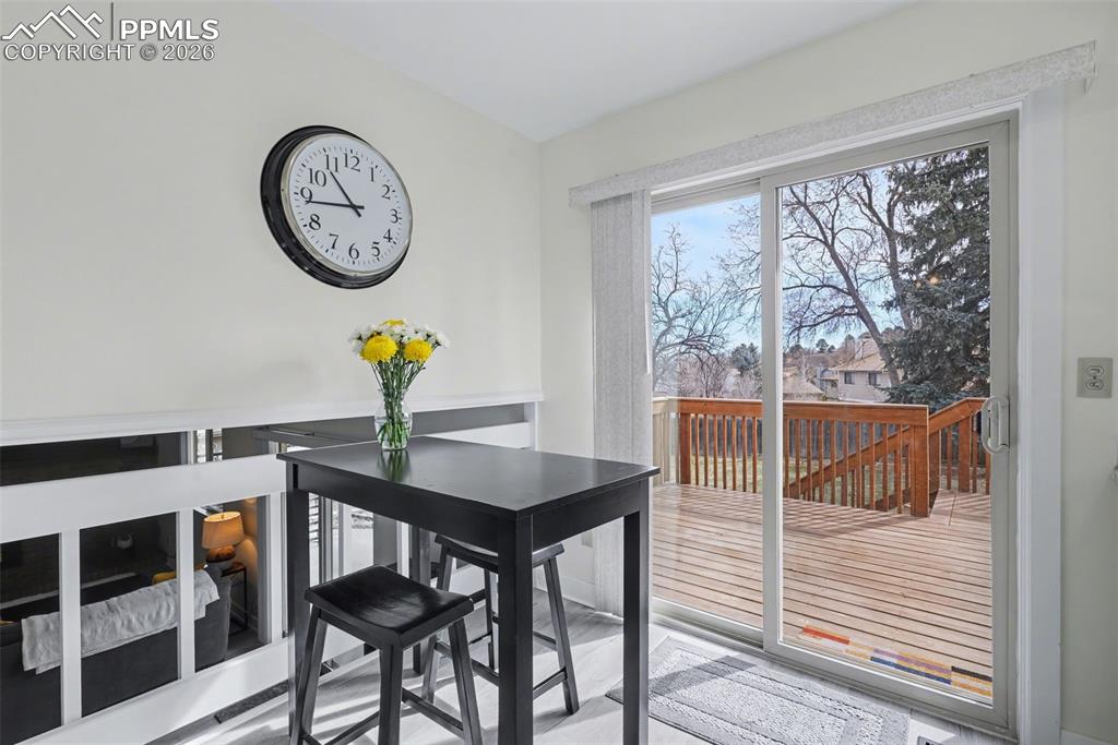 Image 12 of 40: Dining Area