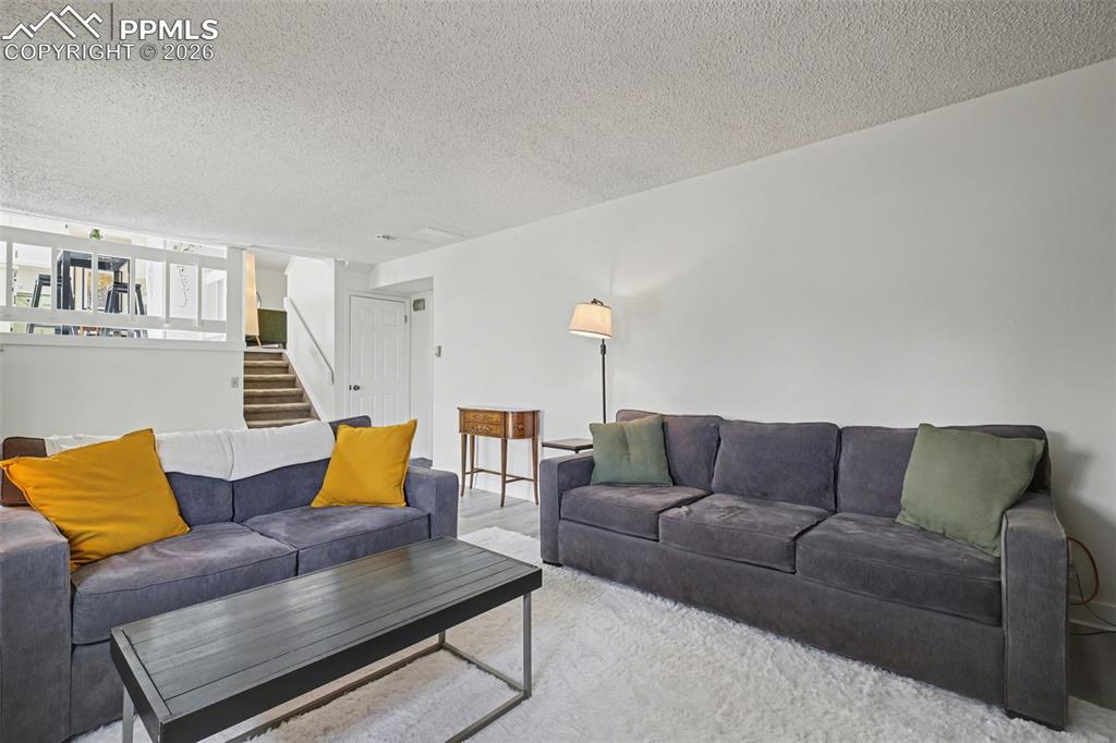 Image 15 of 40: Living Room