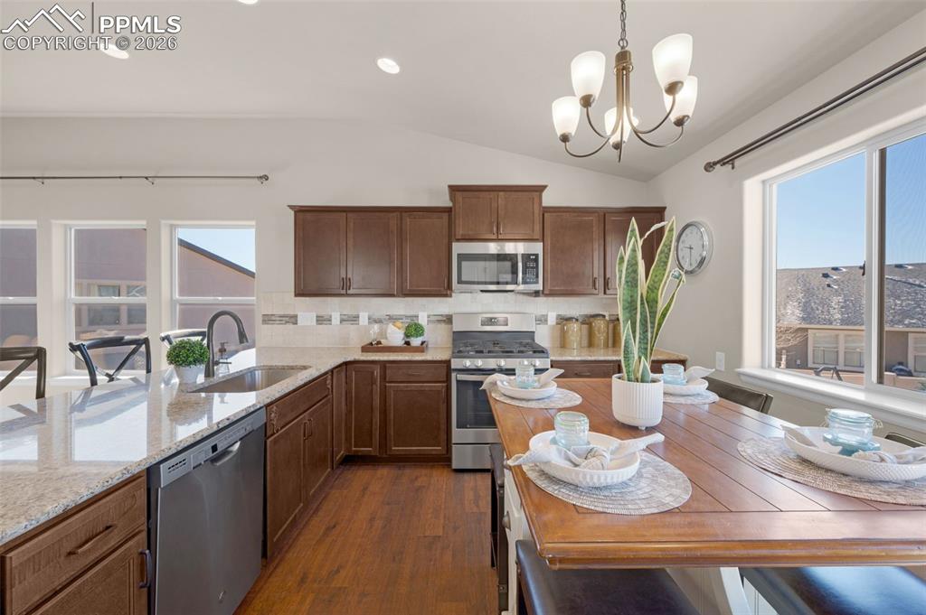 Image 11 of 45: Kitchen