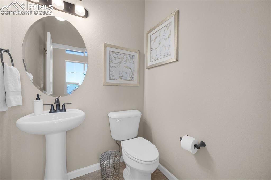 Image 17 of 45: Bathroom