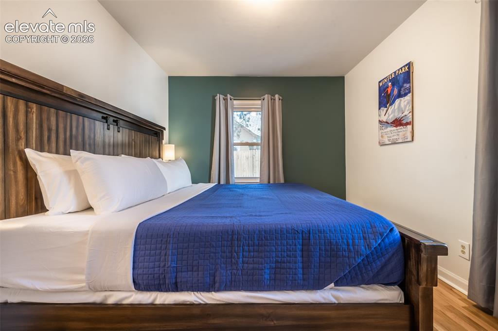 Image 9 of 39: Bedroom
