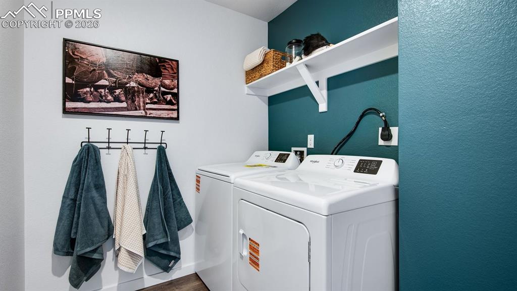 Image 16 of 34: Laundry