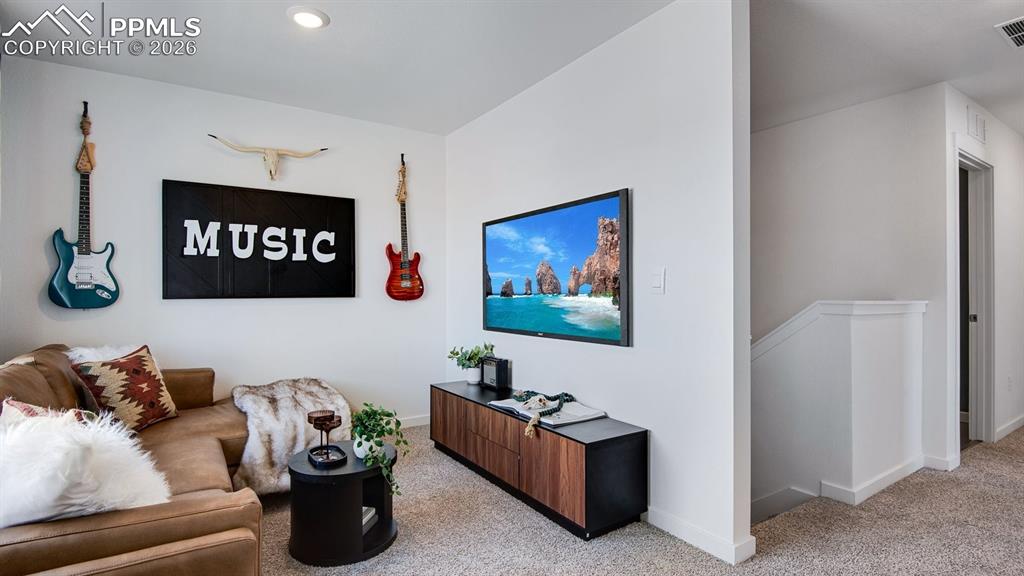 Image 19 of 34: Living Room