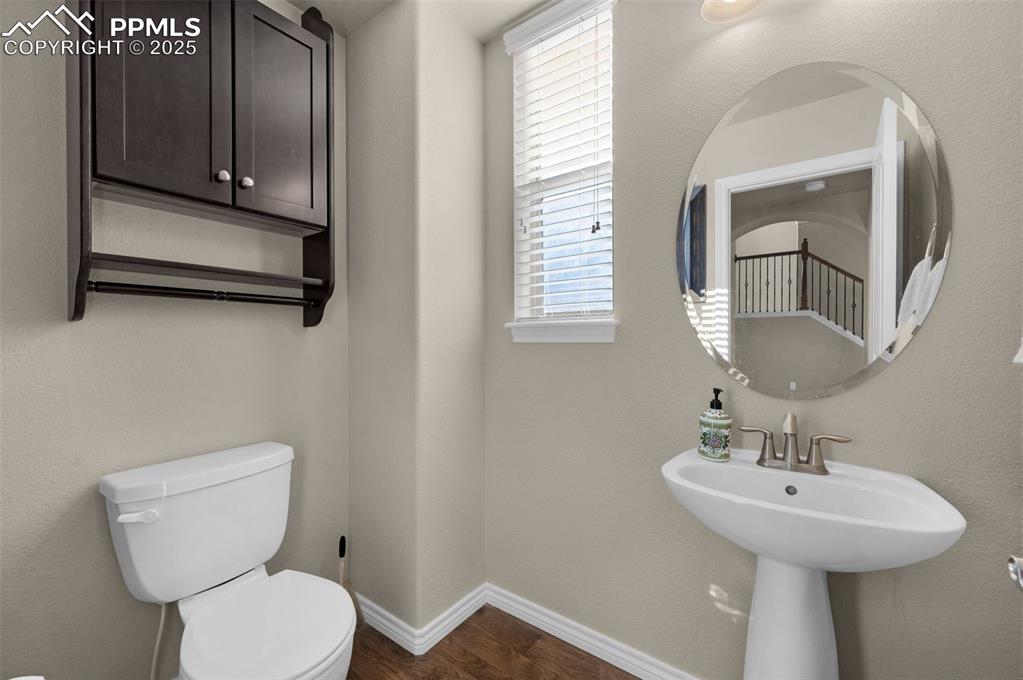 Image 7 of 48: Bathroom